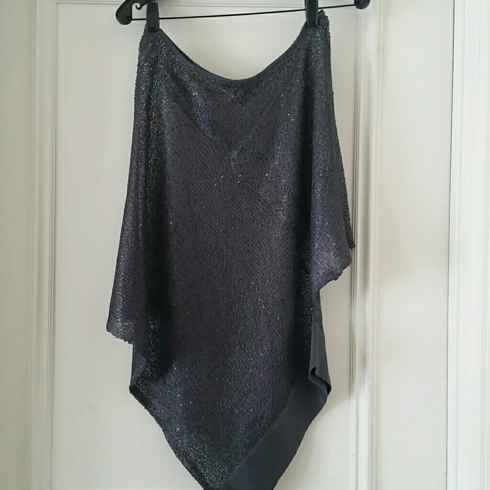 Beautiful silver/grey sequin top